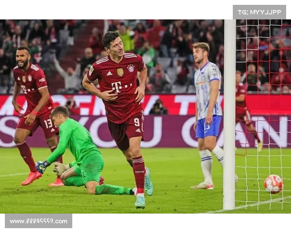 阿斯报道：莱万因伤或缺席西甲前三轮比赛 预计九月中旬复出